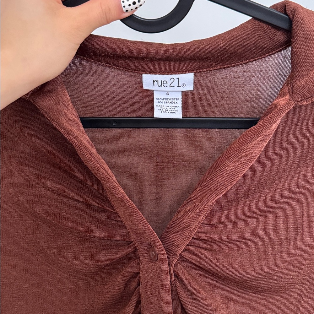 Brown Ruched Button-Up Top - Picture 3 of 3